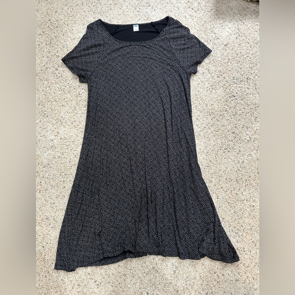 Old Navy Black Patterned Flowy Fit Comfy Short Sleeve Dress size M
